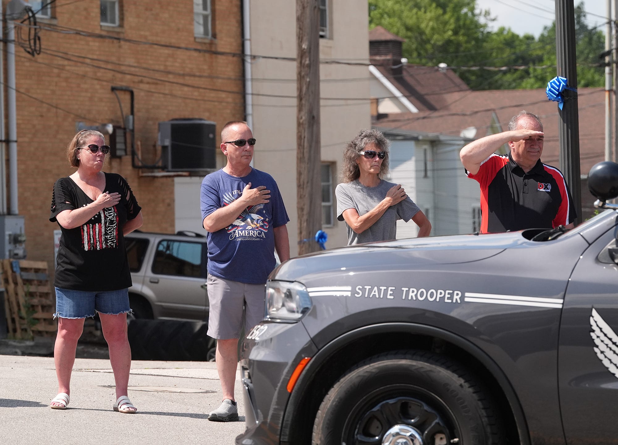 Four dead in Ohio including police sergeant; 4 other officers shot