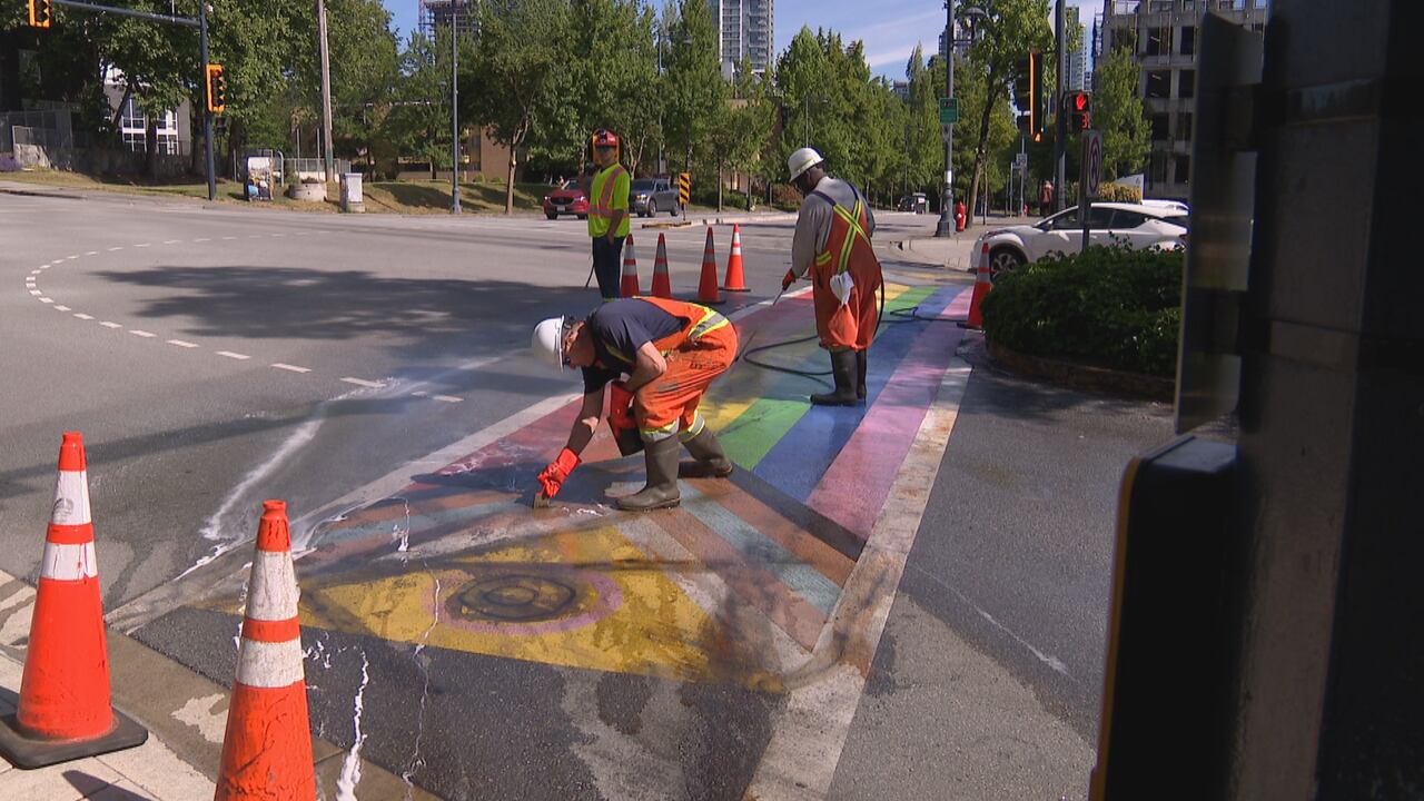 2 charged with mischief after allegedly vandalizing Pride crosswalk in ...