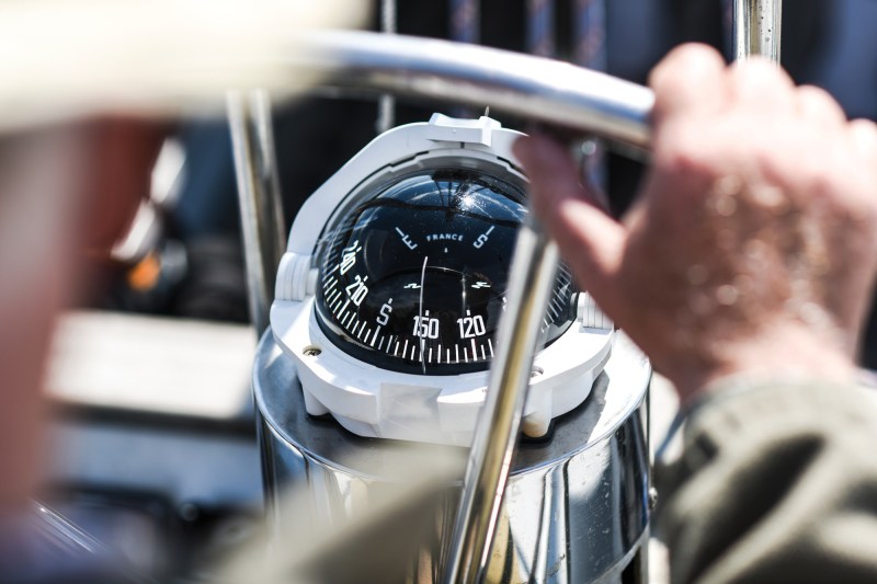 sailboat steering