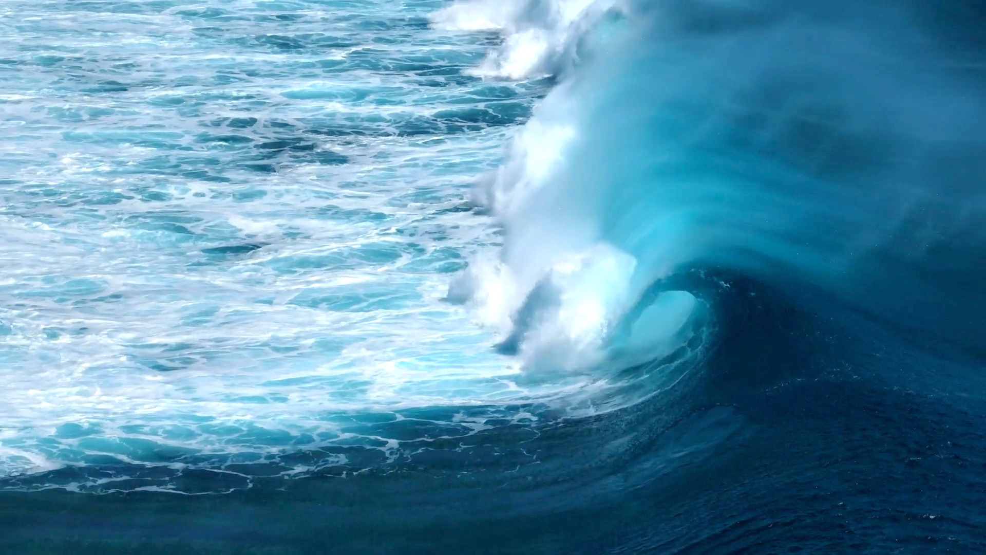 Climate change alters ocean waves, elevating seismic energy