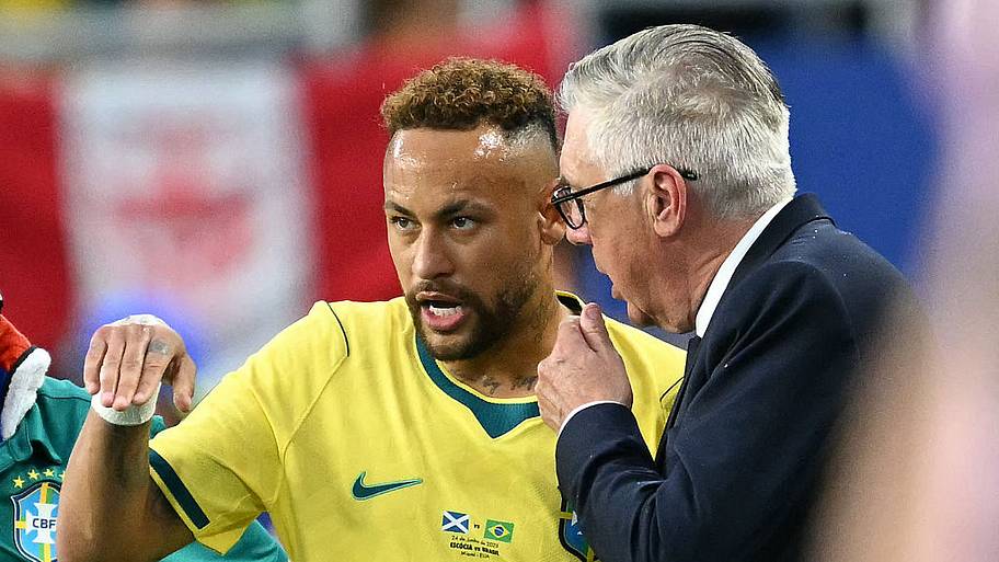 Neymar (left) and Carlo Ancelotti could not get the job done at the 2026 World Cup. | Chandan Khanna/AFP/Getty Images