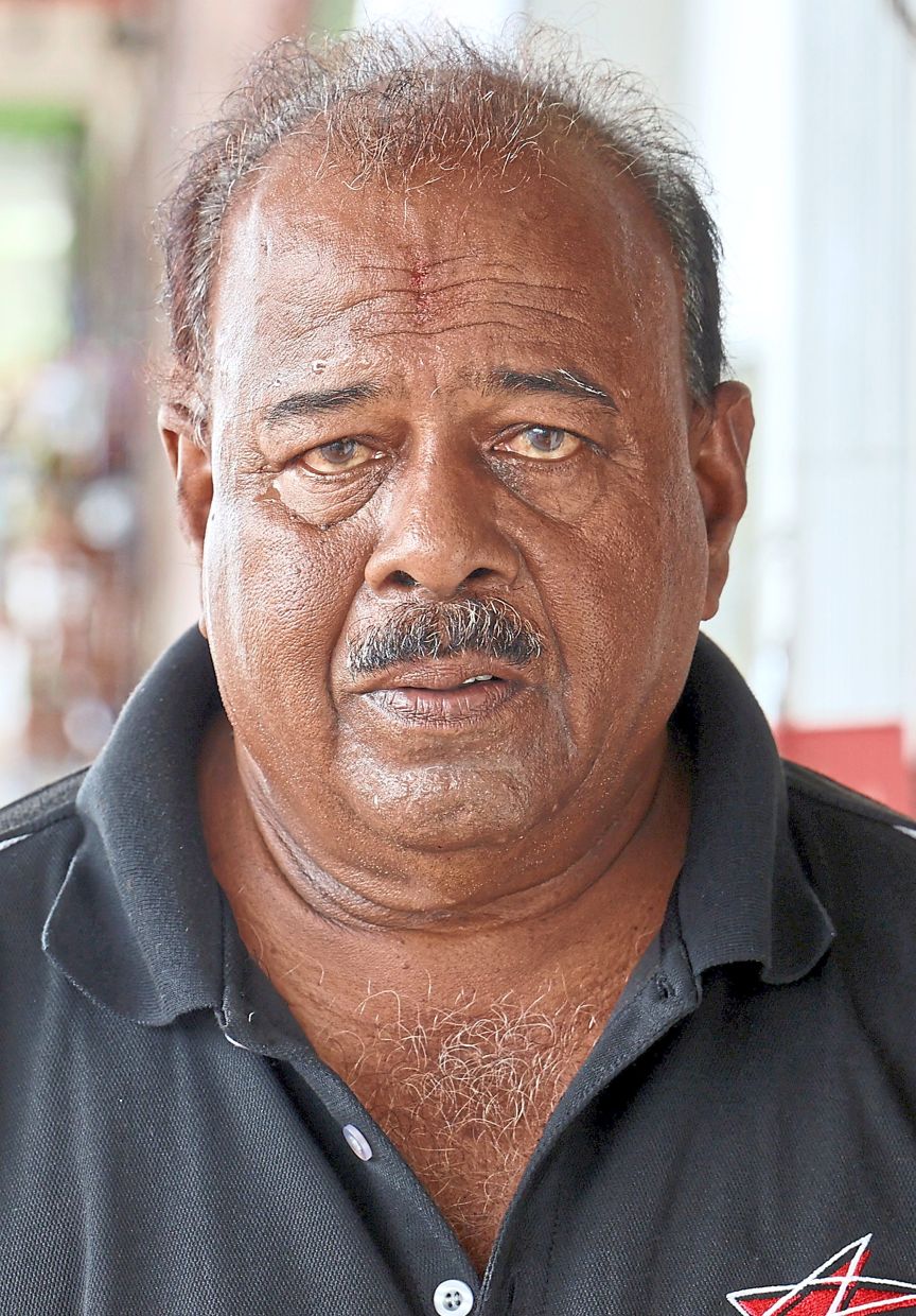 Create jobs to retain youth in Layang-Layang