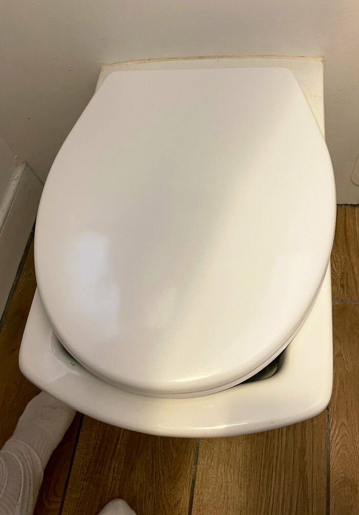 32 Times Landlords Left Their Tenants in Awful Conditions
