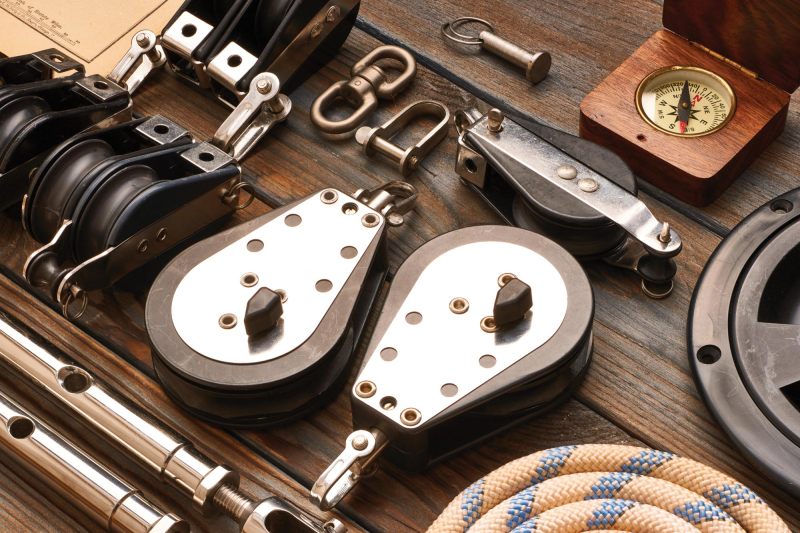 Sailing shackles