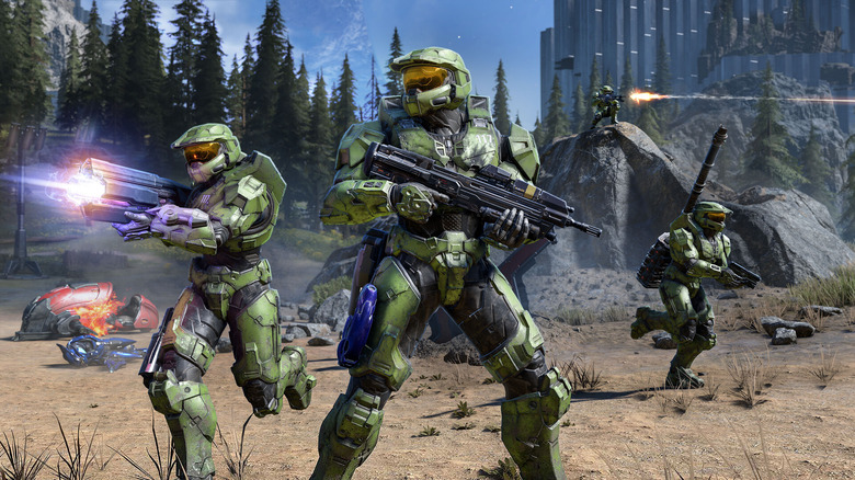 A group of Spartans charge into battle in Halo Infinite