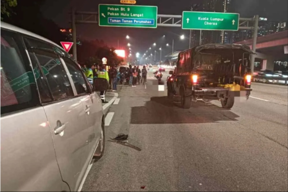 Man killed in hit-and-run after changing tyre on highway