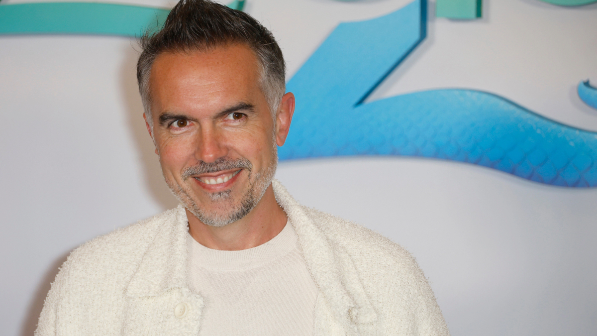maxime-chattam-exit-faustine-bollaert-qui-est-sa-nouvelle-compagne