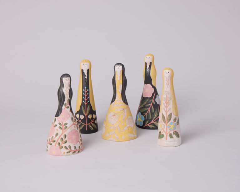 鹿児島睦にインタビュー、愛らしい絵皿＆フィギュリンについて