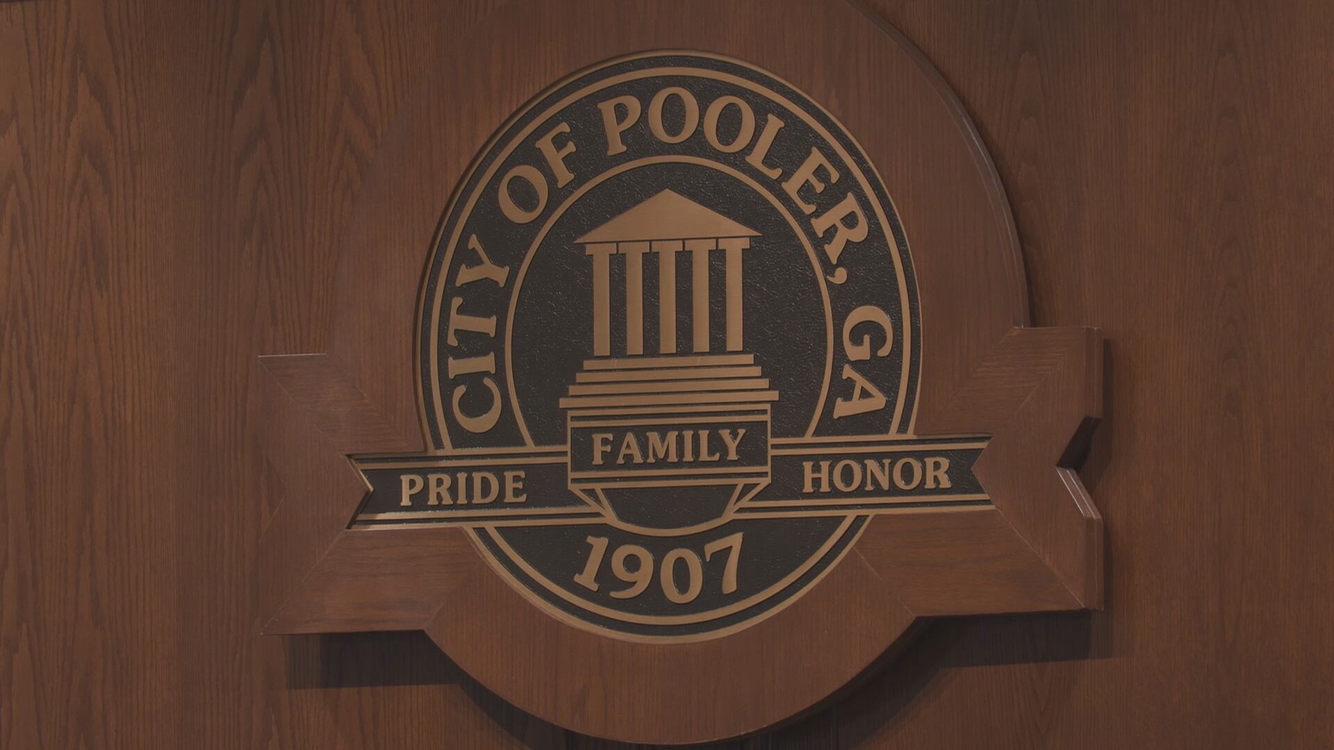 City of Pooler votes to lower millage rate