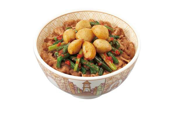 すき家、牛丼30円値上げ、人気「ニンニクの芽牛丼」は並盛据え置きで
