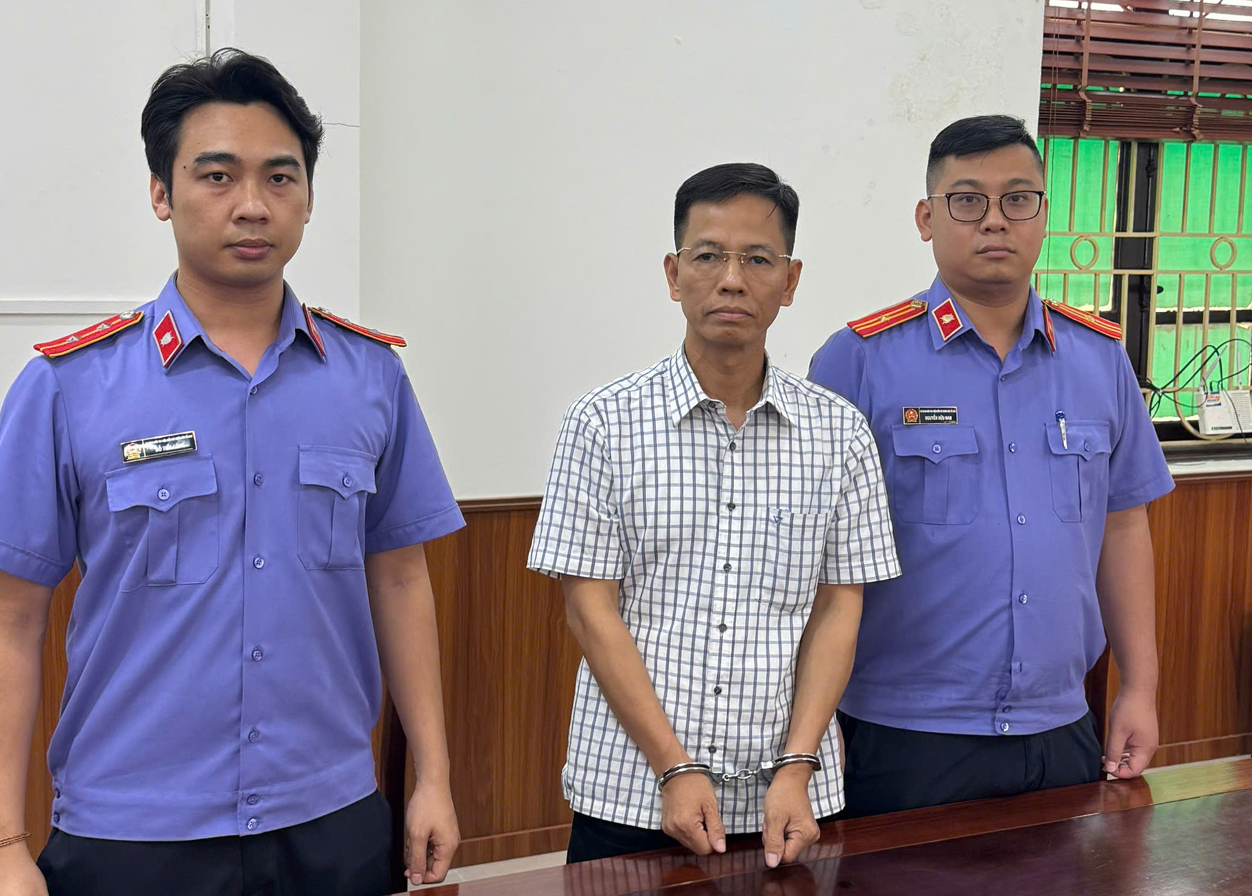 Cựu thẩm phán TAND Hà Nội bị bắt