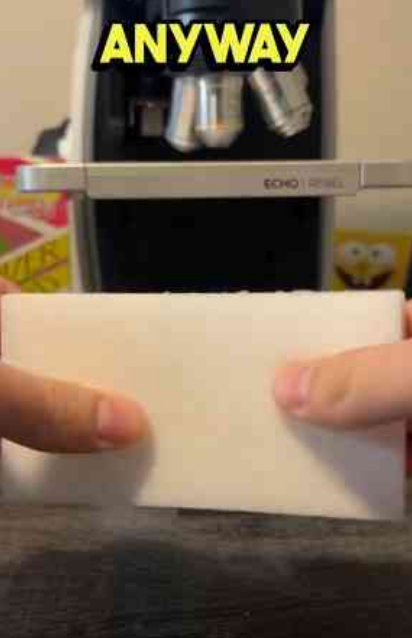 Microscope reveals how magic erasers work