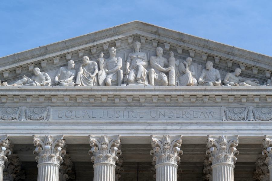 Opinion: The Supreme Court's bleak October term served Trump, not America