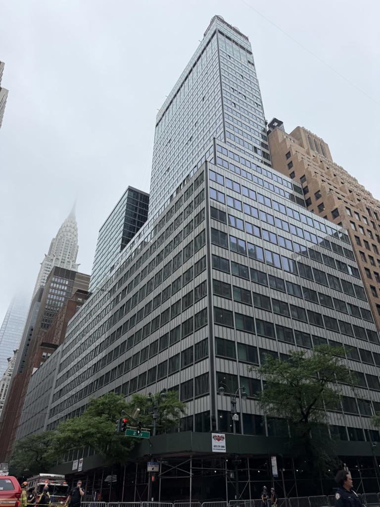 Officials work to stabilize high-rise that shut down several NYC blocks