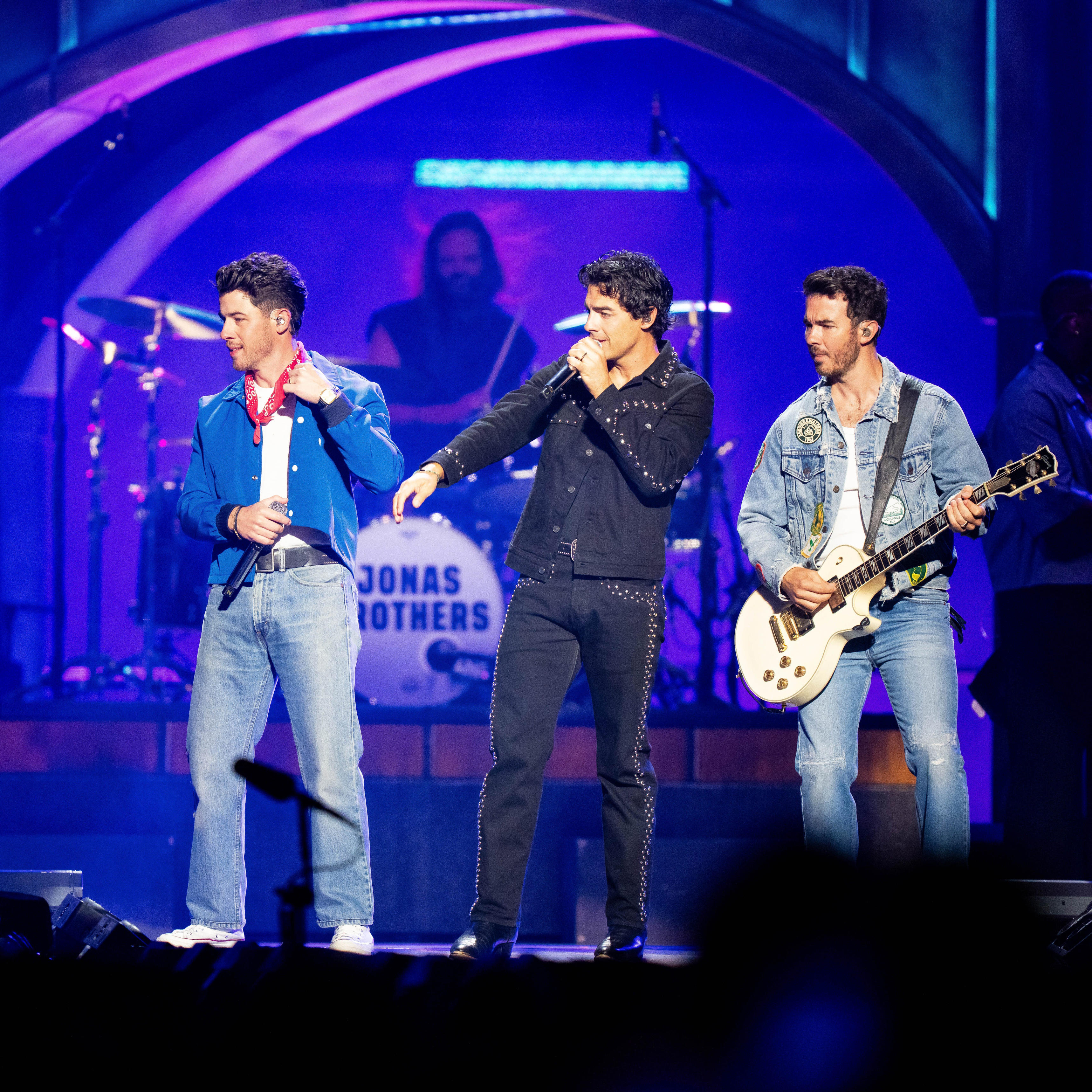 Jonas Brothers announce the Burning Up Tour all over again, get MSG tickets