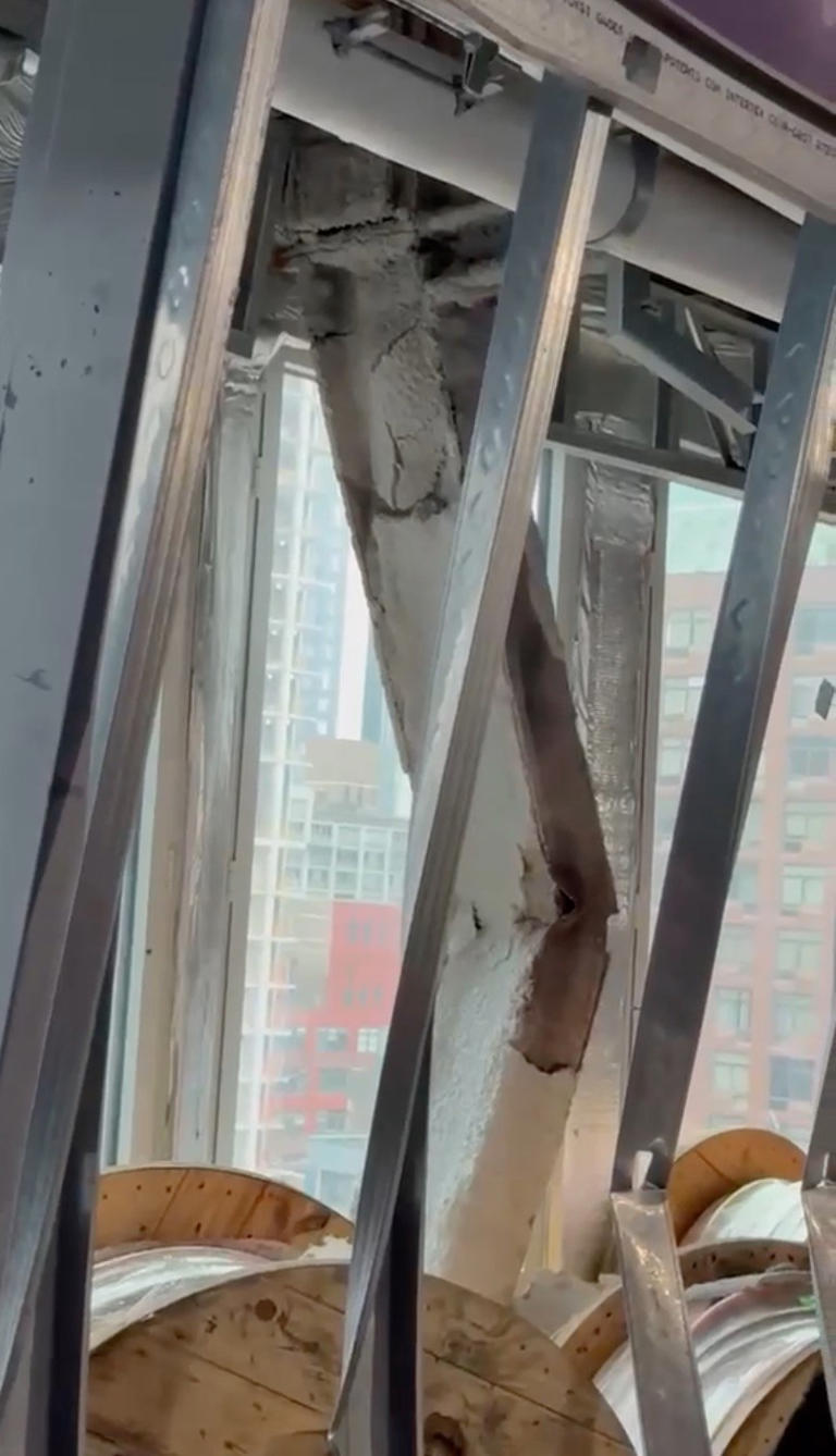Midtown NYC building 'shifting' and in danger of 'localized collapse ...