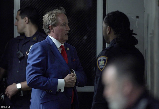 Report: Republican caught gallivanting with mistress as he plummets in polls