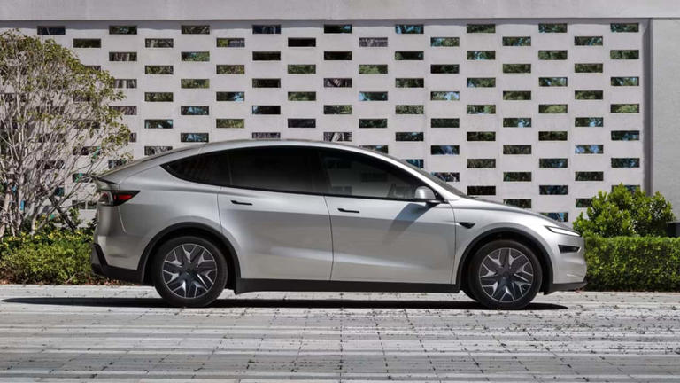 Tesla Model Y L debuts with a human-sized third row
