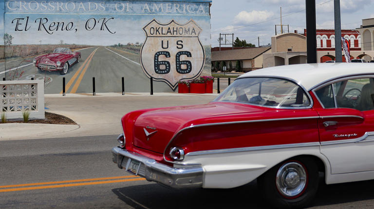 Oklahoma's renowned 'Fried Onion Burger Capital of the World' offers ...