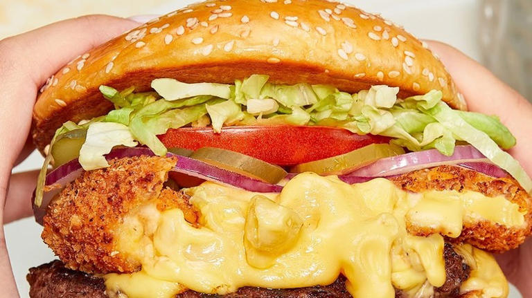 7 unexpected chain restaurants that actually serve great cheeseburgers