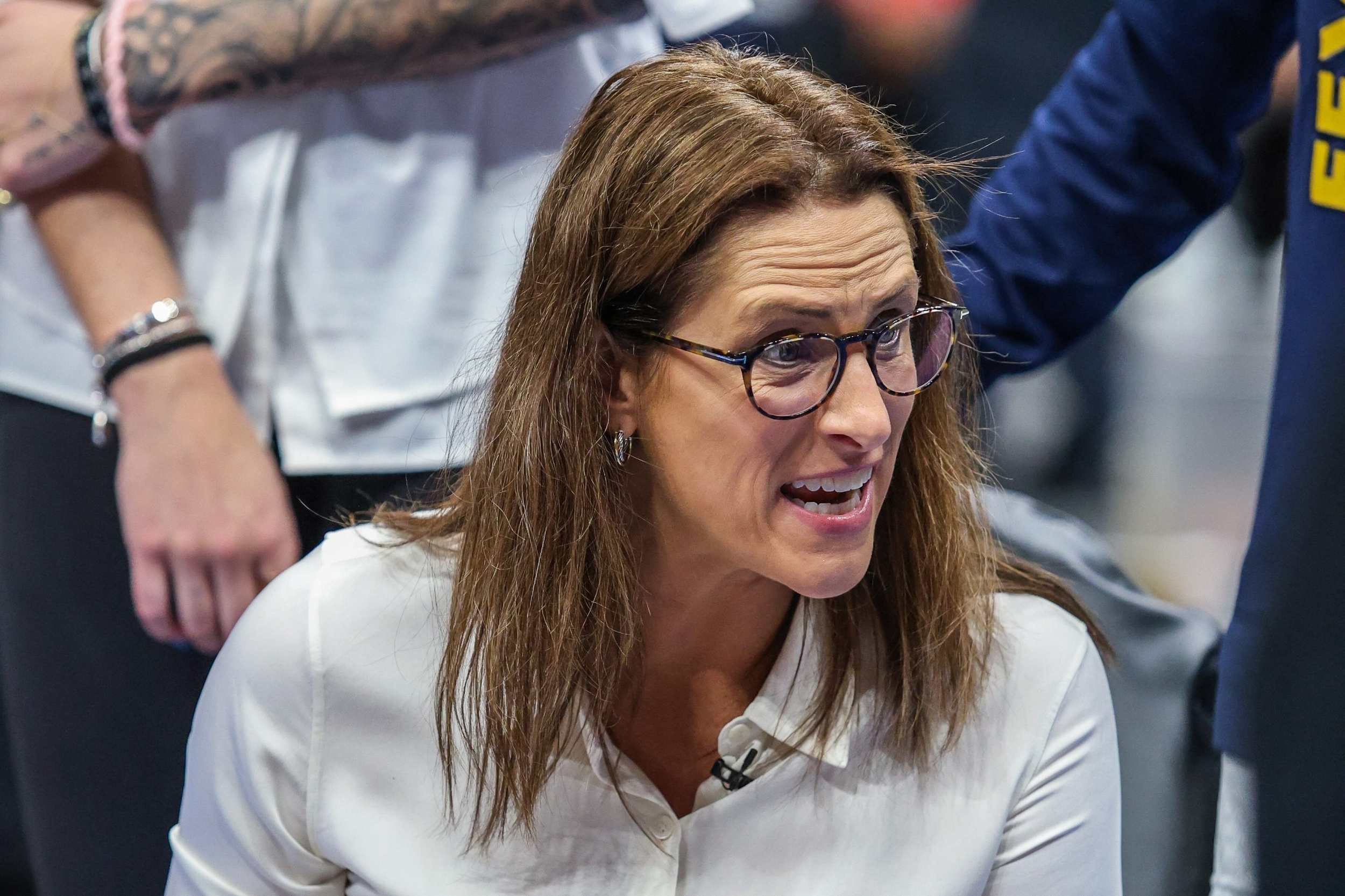 Stephanie White’s Becky Hammon exchange after Fever-Aces draws attention