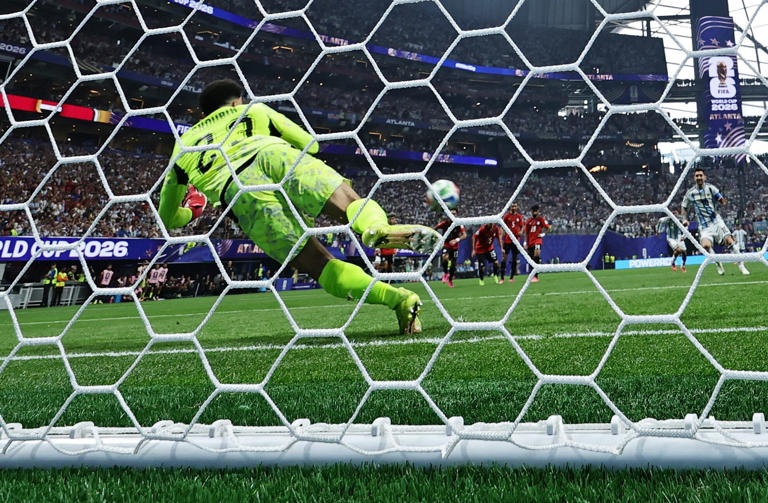 Messi, Mbappe, Haaland, Kane: World Cup 2026 team of the week