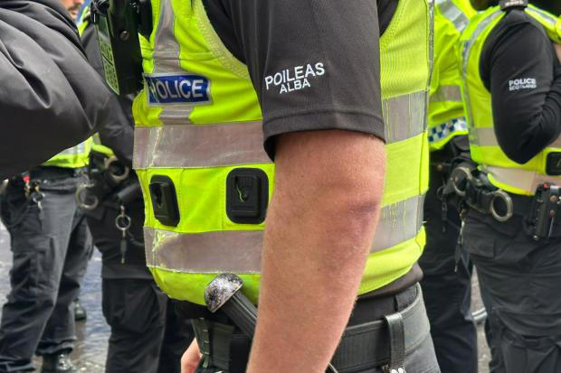 Brawl breaks out on busy city centre street as cops swarm to deal with ...