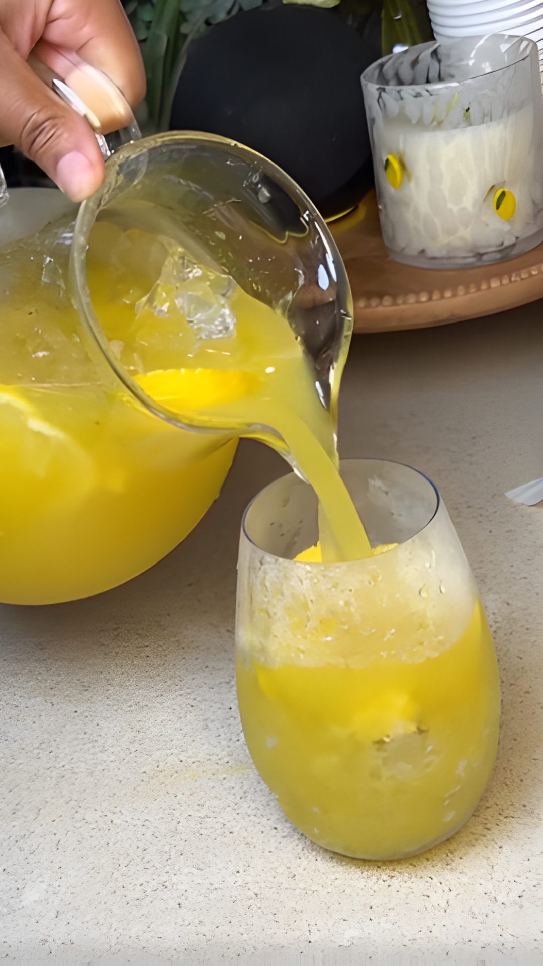 Refreshing pineapple lemonade recipe with tropical flavor