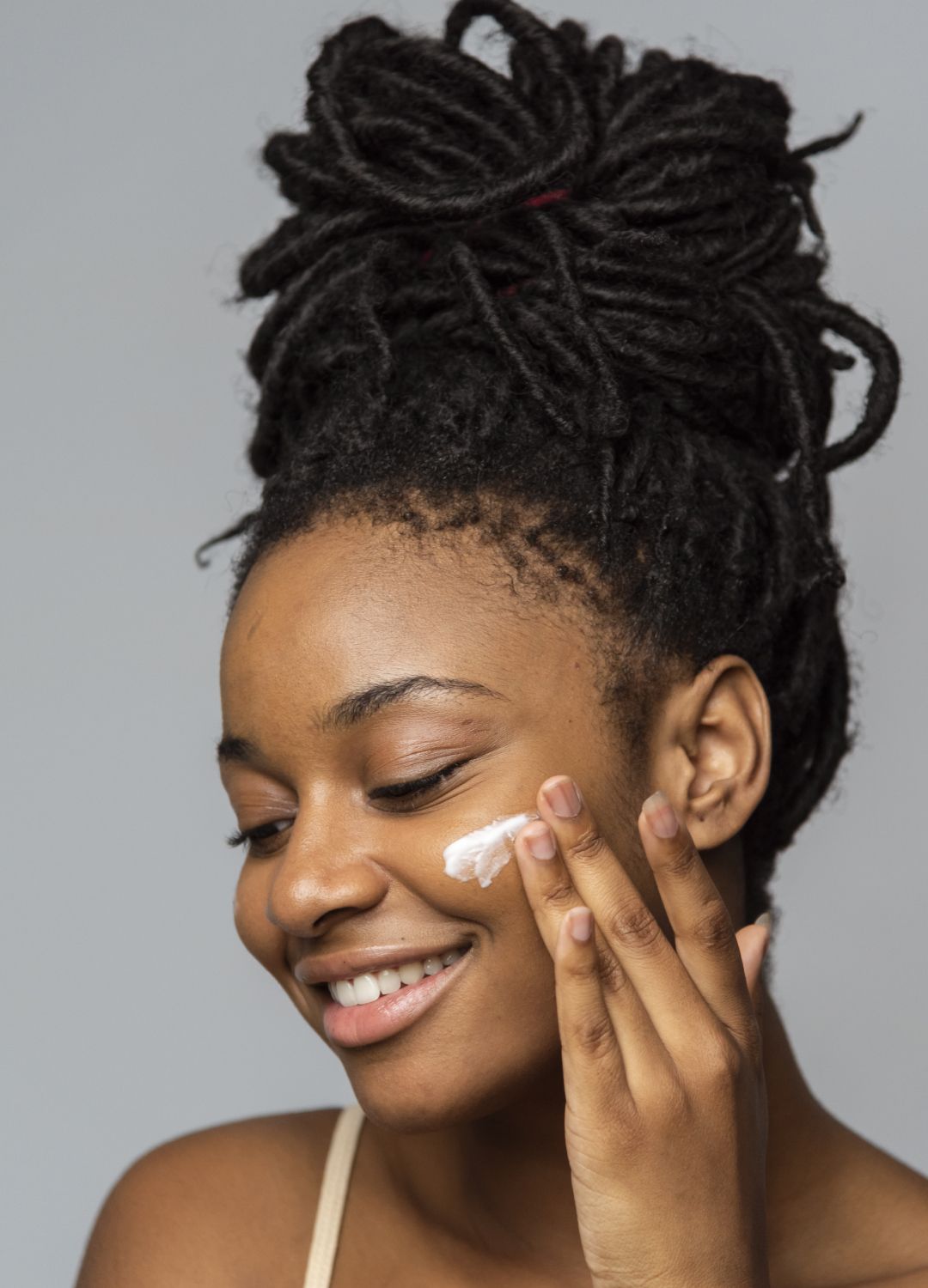 tips-from-dermatologists-and-skin-experts-for-creating-the-right