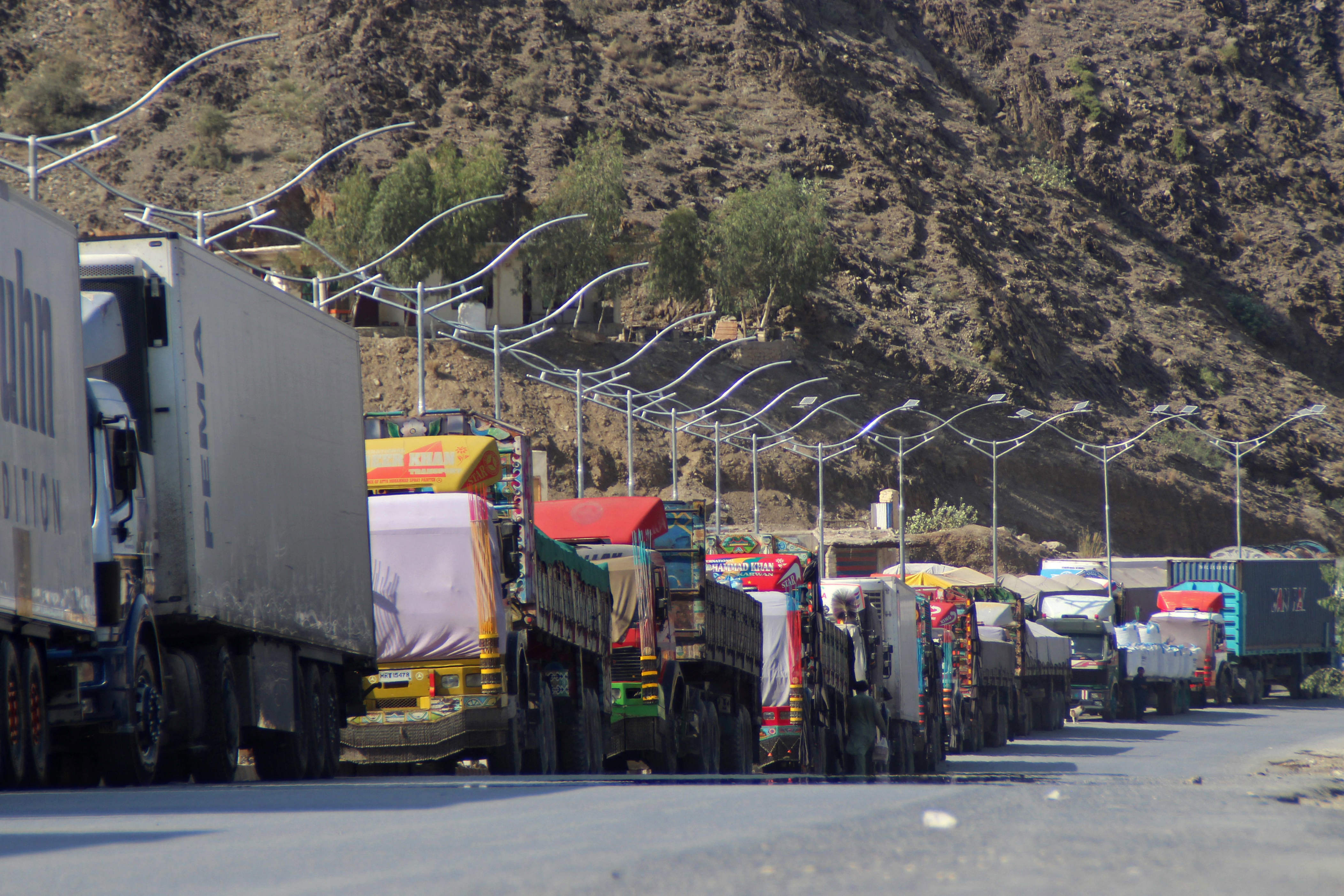 pakistan-launches-new-trade-corridors-through-iran-china-to-central