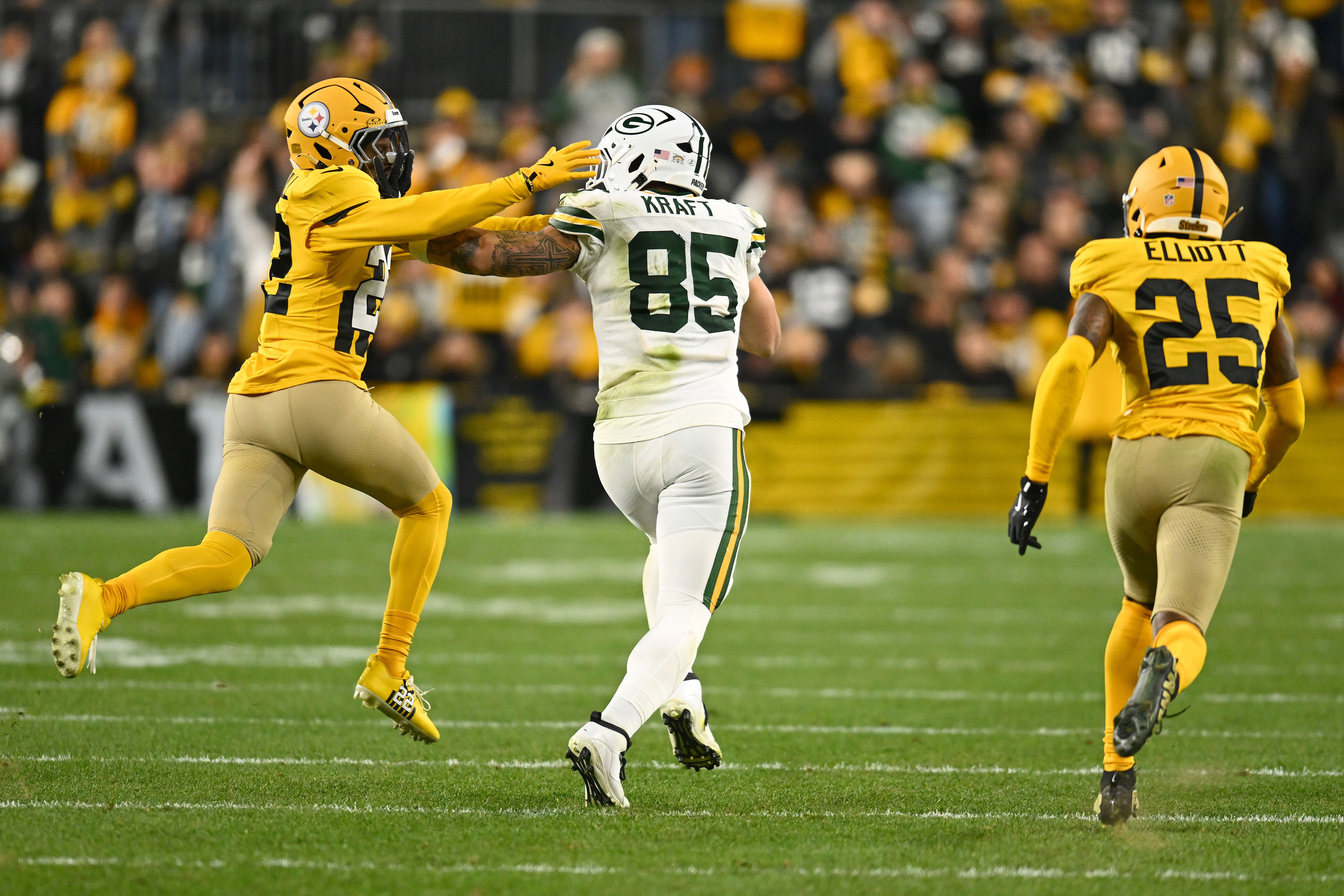 Packers top plays of 2025, #4: Tucker Kraft answers Jordan Love's prayer