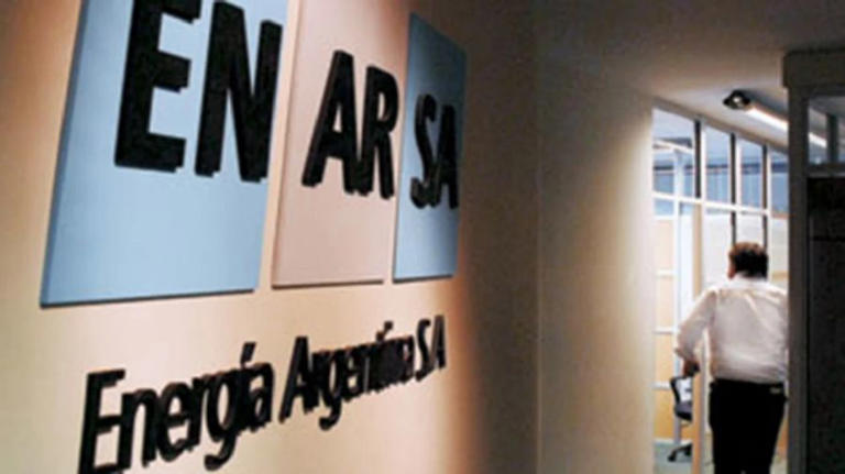 El Gobierno infla recursos en Aysa, Enarsa y Arsat para avanzar con sus ...