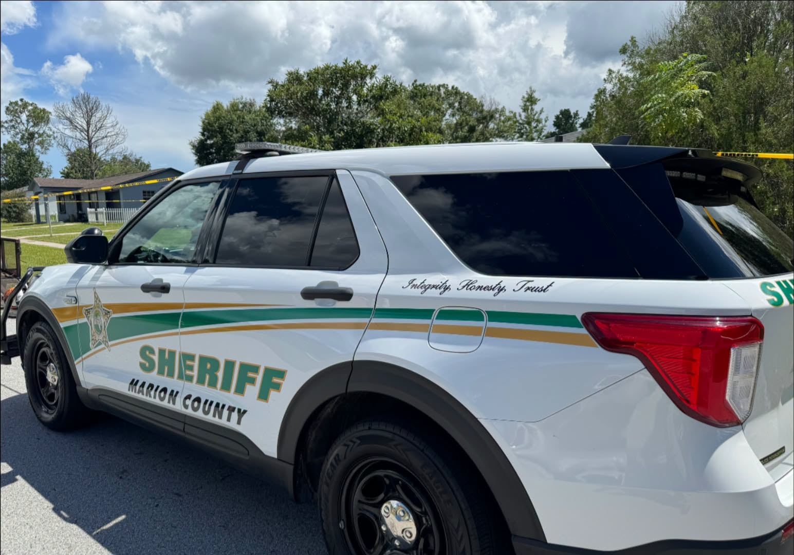 Man killed by deputy after threatening with firearm in Ocala, deputies say