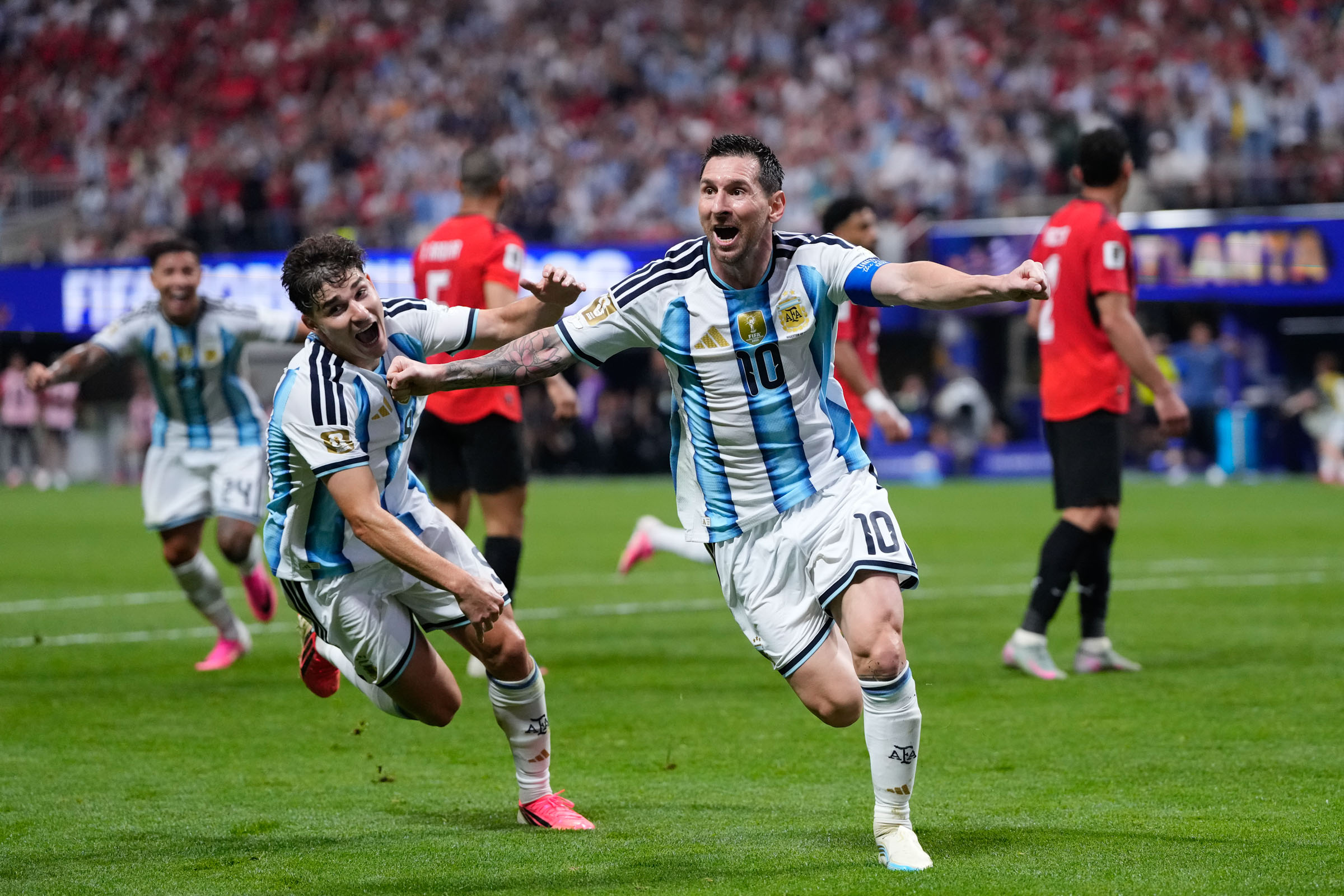 A Messi miracle takes over the World Cup
