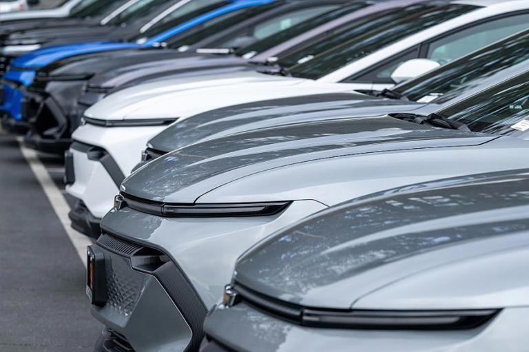 GM recalls vans for potential steering control issue
