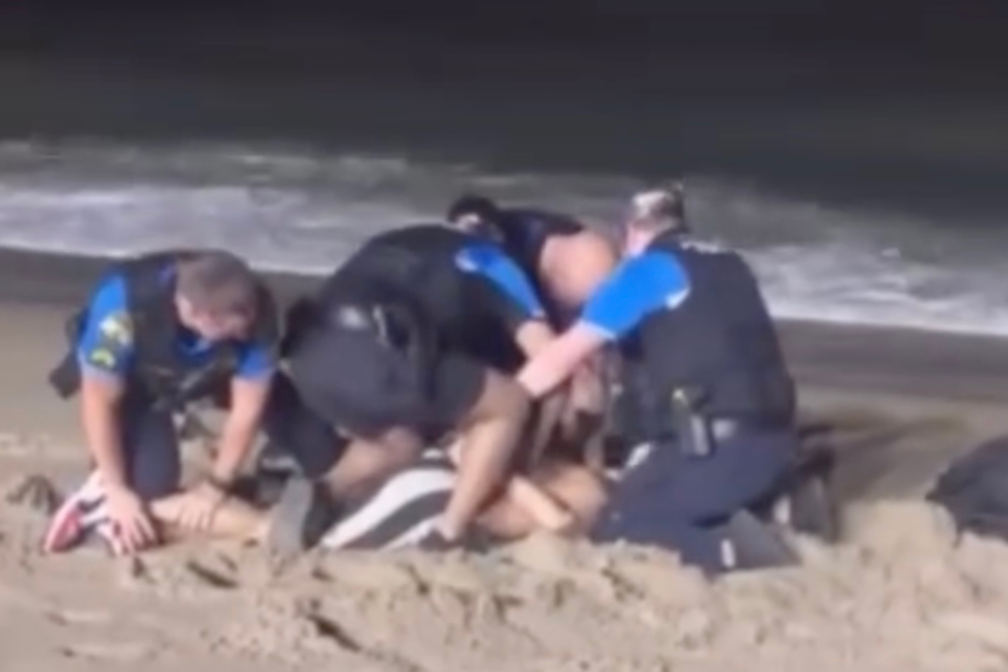 Virginia Beach cop dodges wild karate move while chasing martial arts ...