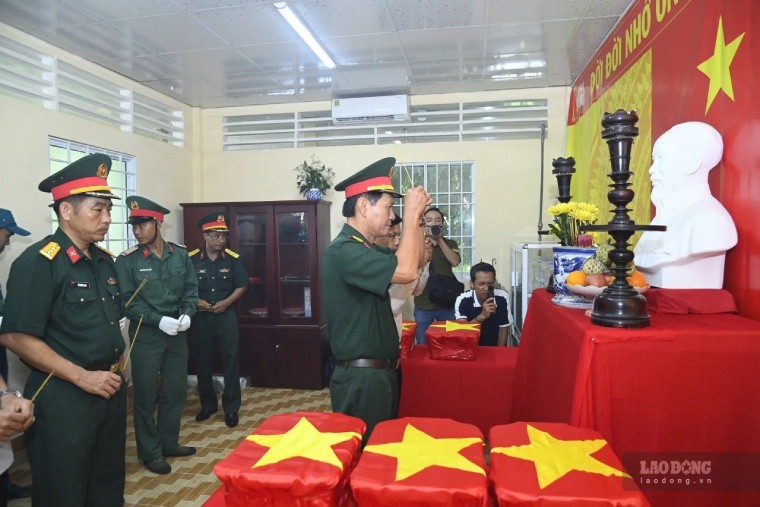 Cà Mau bàn giao 237 mẫu hài cốt liệt sĩ giám định ADN