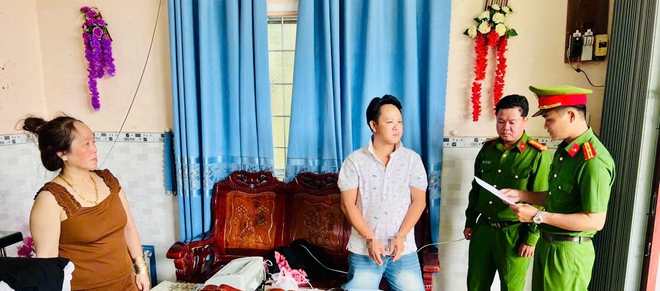 Bắt hai người tổ chức cá độ World Cup qua Zalo, phát hiện thêm người ghi đề hơn 400 triệu đồng