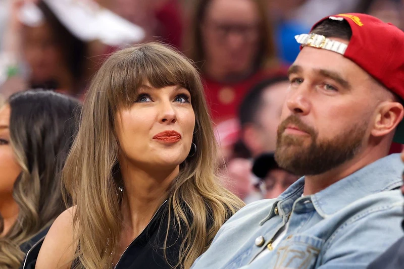 Taylor Swift và chồng bị chỉ trích