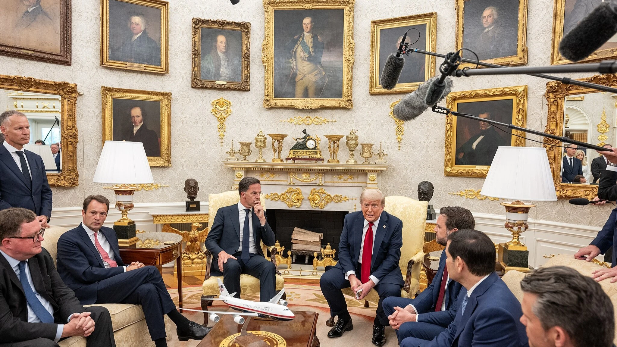 Boomer Trump gets 'frustrated' and hurls tablet to the floor over video ...
