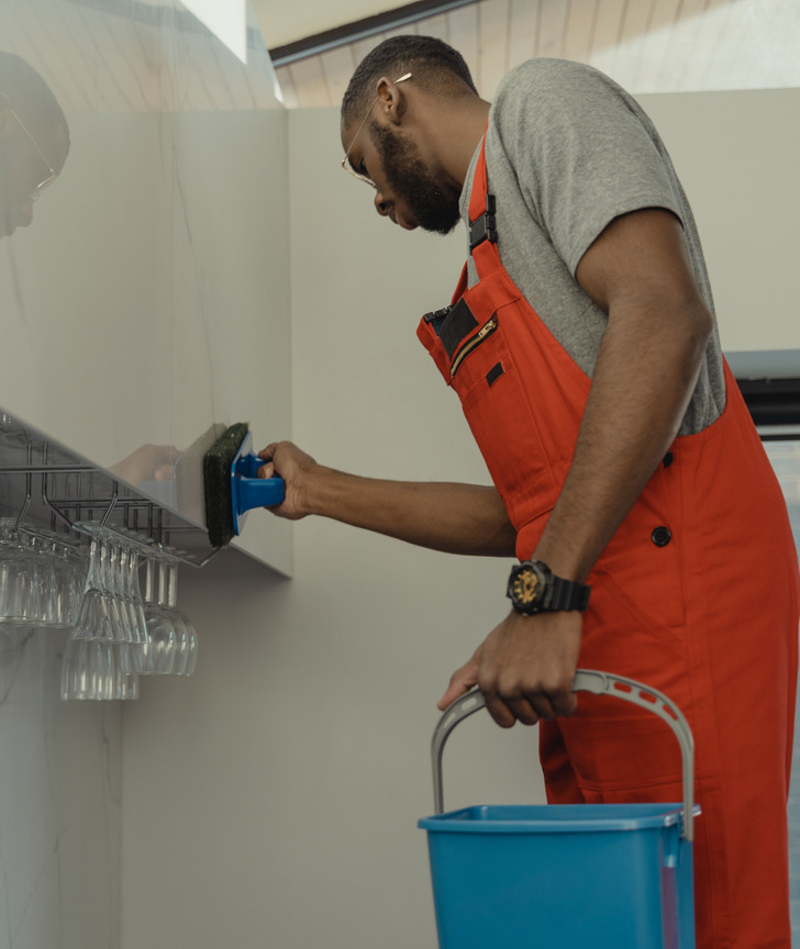 10 Workplace Moments That Teach Us One Act of Quiet Kindness Matters More Than Any Job Title