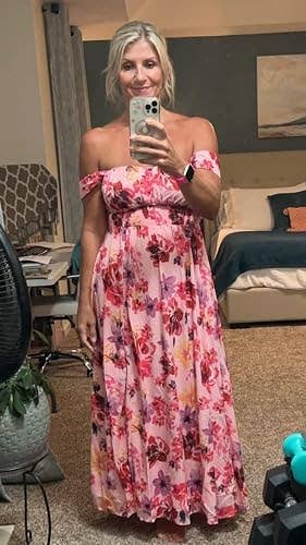reviewer in pink and red floral version