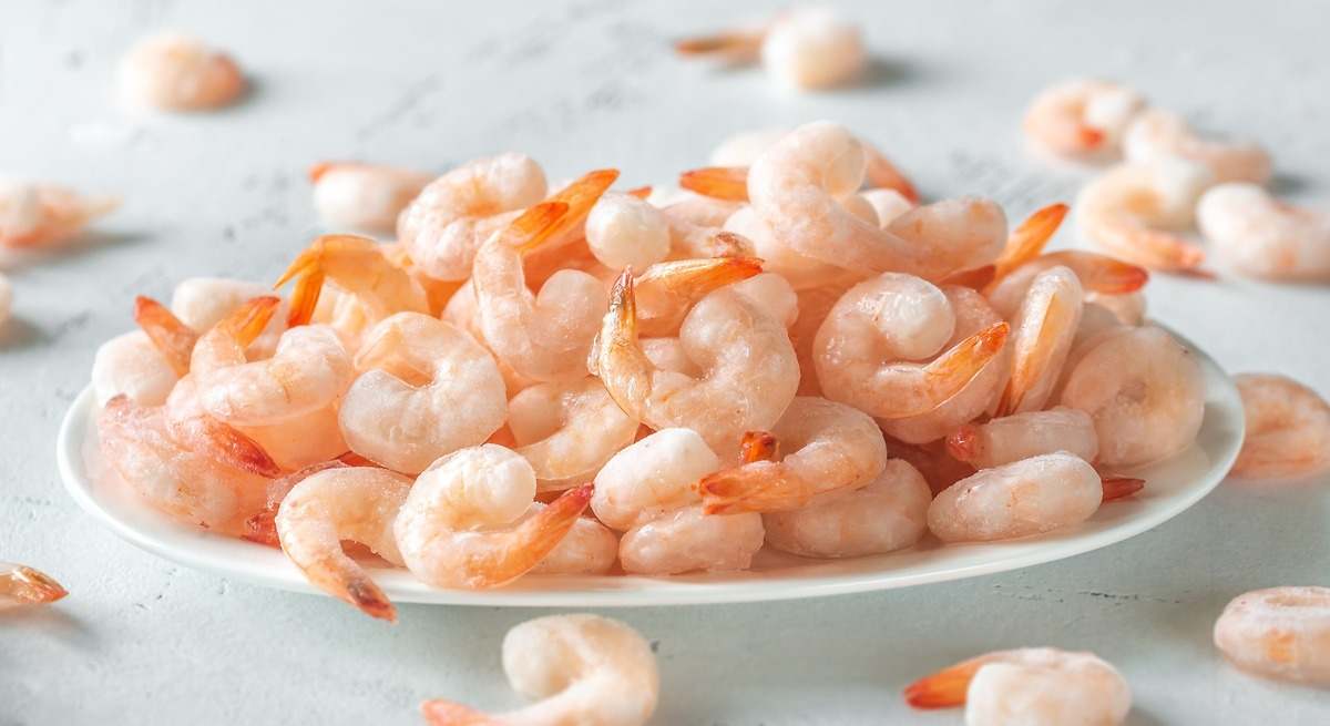 El error que casi todo el mundo comete al descongelar las gambas y que ...