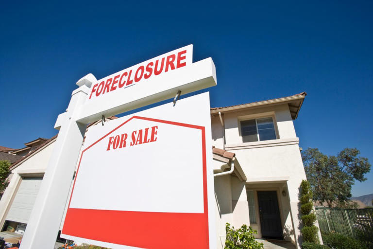 Foreclosures hit highest level since 2020 — but experts say it’s ...