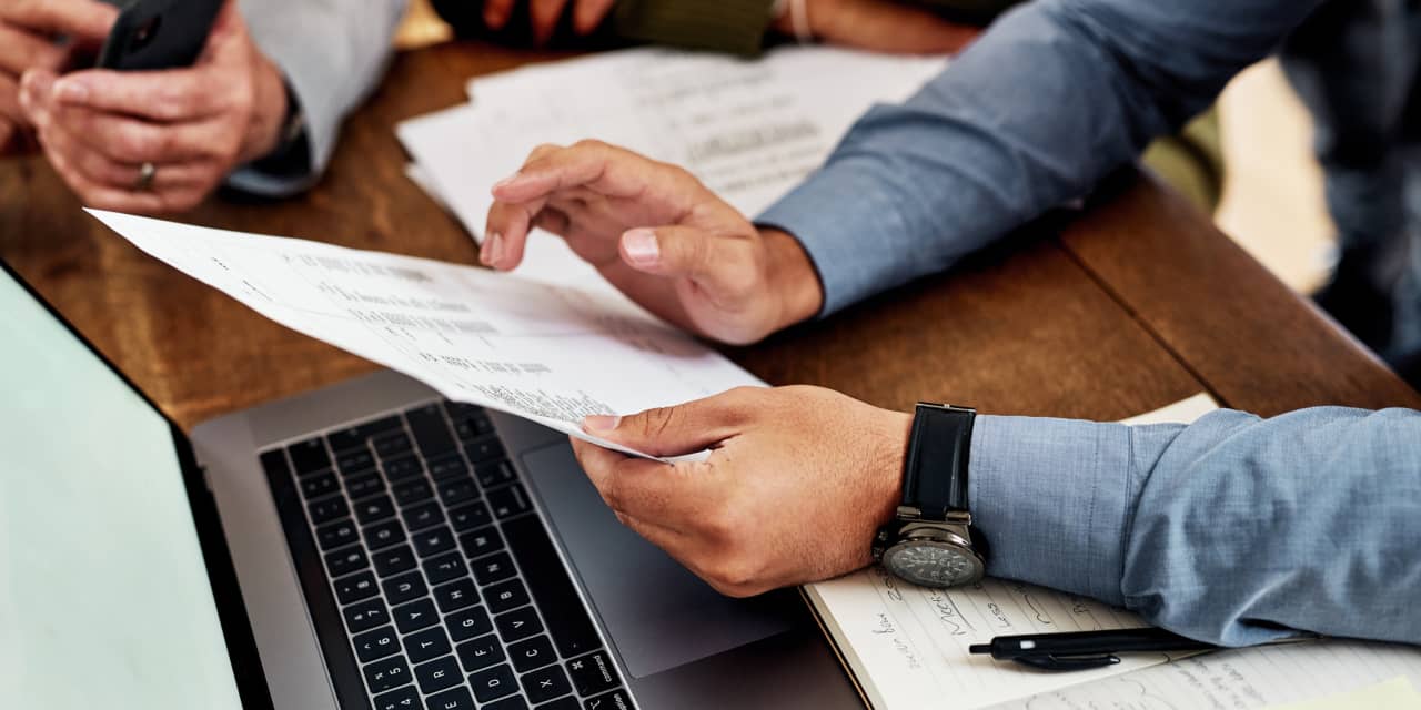This checking account offers 8% and these 2 offer 7% — plus more of the best APYs this month
