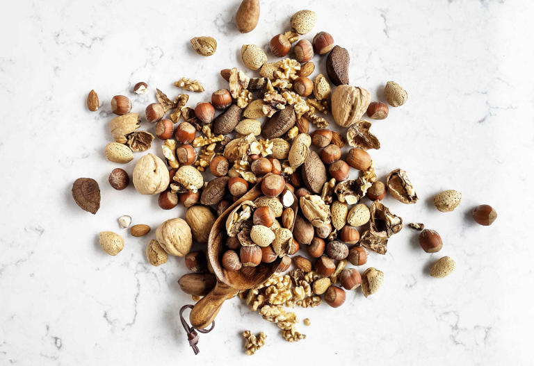 The one nut dietitians recommend for a healthier brain, heart, and gut