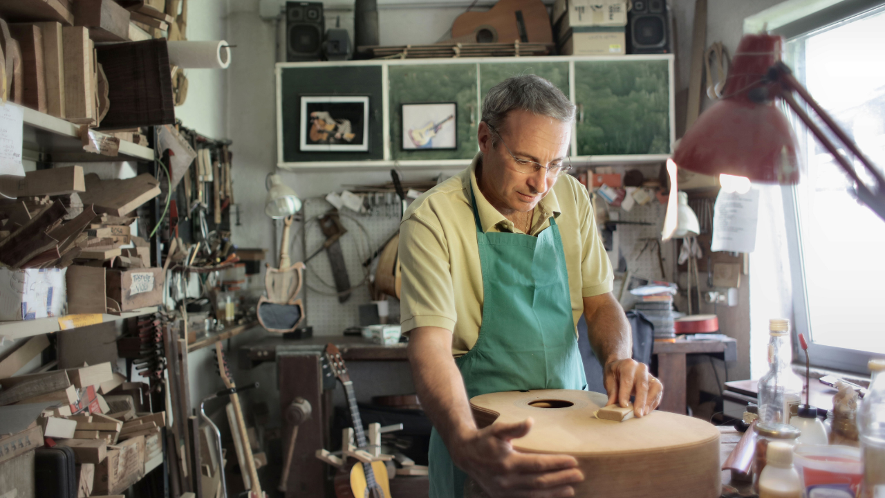 Why so many people still dream of making things by hand, and what that ...