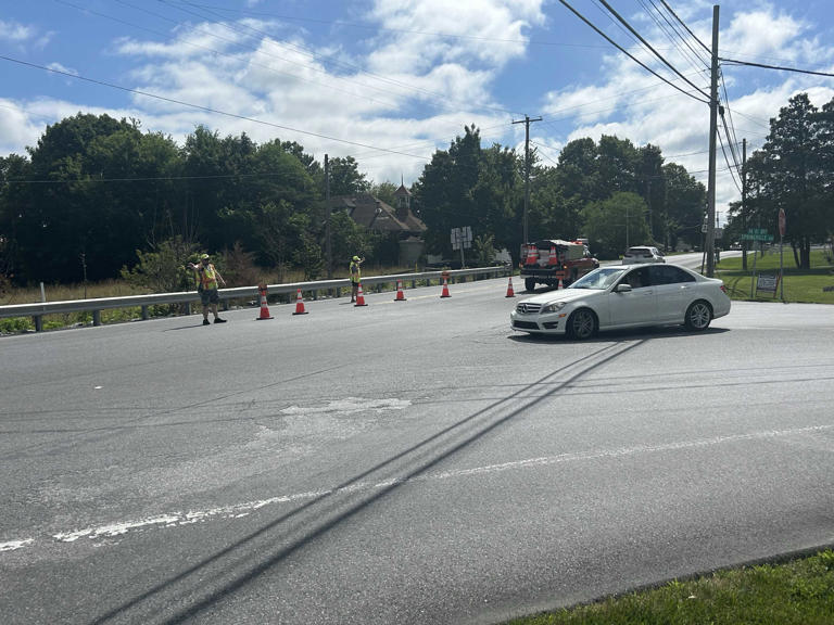Crash shuts down stretch of Route 322 in both directions