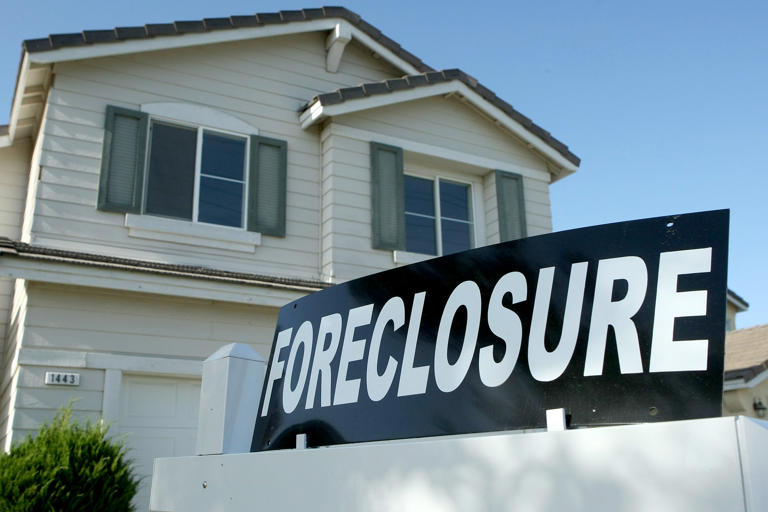 Foreclosures hit highest level since 2020 — but experts say it’s ...