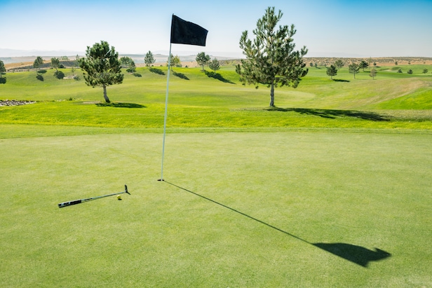 Rules of golf review: You're on the green in regulation (congrats). Here's a quick guide to putting-green rules